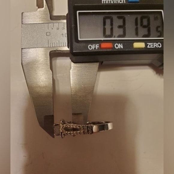 Dimond ring, solid gold beautiful anniversary wedding proposal gift - Picture 9 of 11